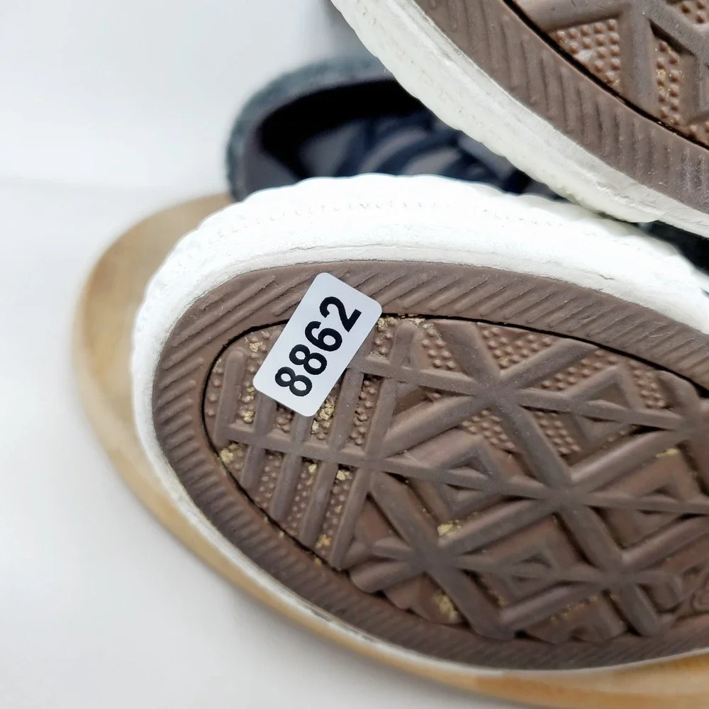 Converse tall sneaker